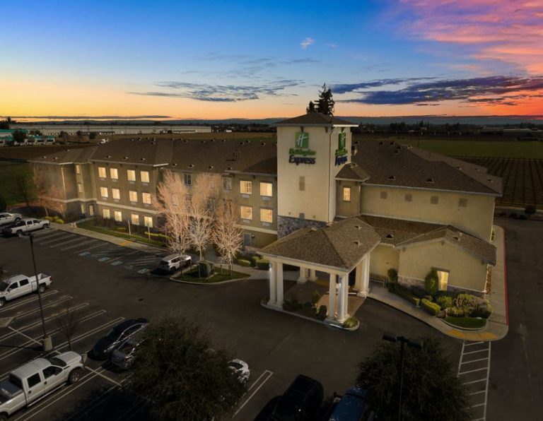 Holiday Inn Express (Lodi)